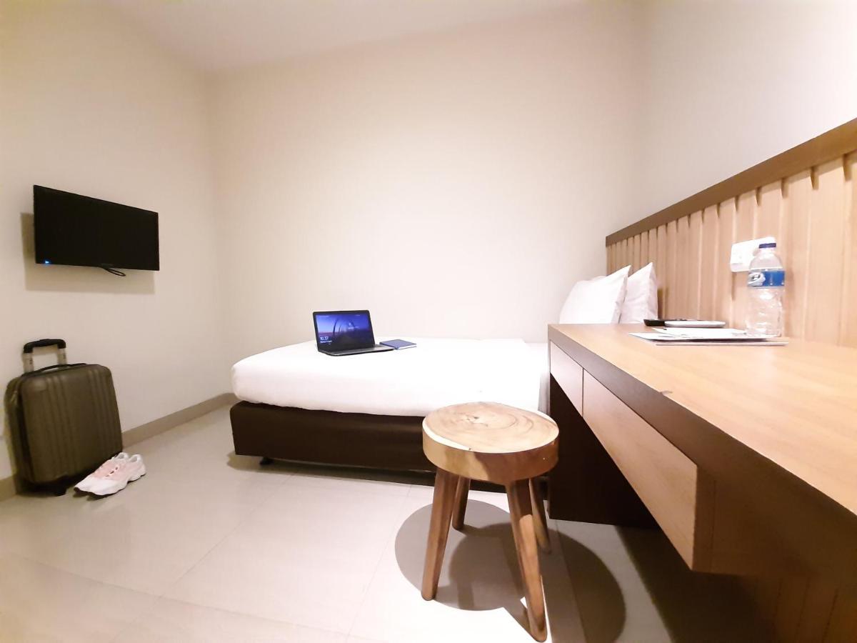 Hotel Pantes Kota Lama سيمارانغ المظهر الخارجي الصورة