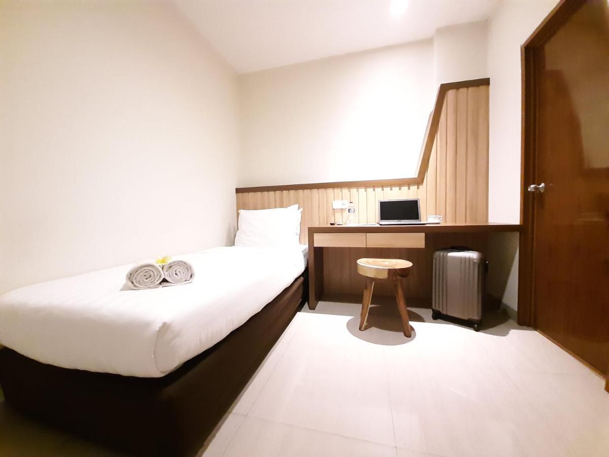 Hotel Pantes Kota Lama سيمارانغ المظهر الخارجي الصورة
